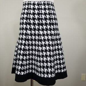 Classic Concepts Black & White Circle Skirt PM NWT Stretch Knit Mod Retro Office